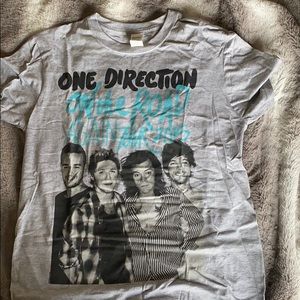 One Direction On the Road Again tour shirt